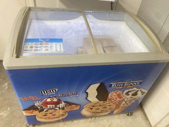 36” Two Slide Top Ice Cream Freezer On Casters