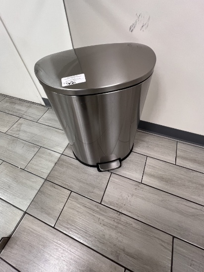 S/S Trash Can with Foot Pedal Operated