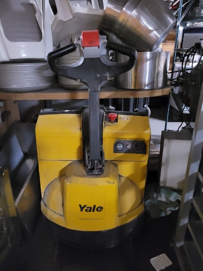 Yale Pallet Jack (no key, condition unknown)