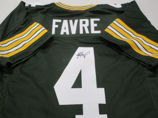 Brett Favre of the Green Bay Packers signed autographed football jersey PAAS COA 551