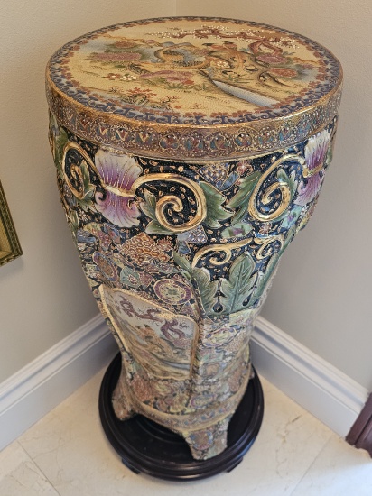 28" Pedestal with Wood Base
