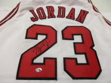 Michael Jordan of the Chicago Bulls signed autogr
