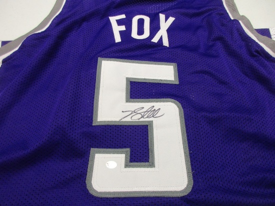 De'Aaron Fox of the Sacramento Kings signed autographed basketball jersey PAAS COA 871