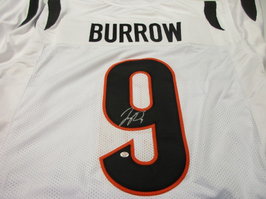 Joe Burrow of the Cincinnati Bengals signed autographed football jersey PAAS COA 629