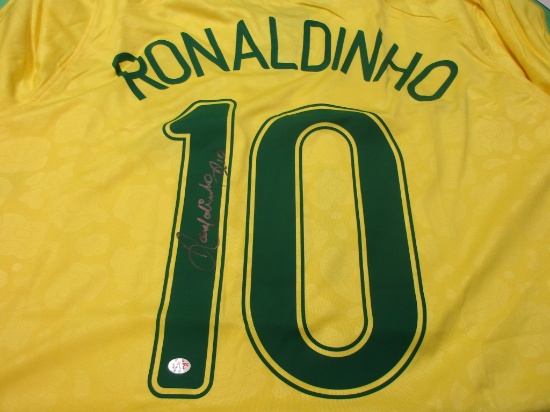 Ronaldinho Gaucho of the Brasil signed autographed soccer jersey PAAS COA 841