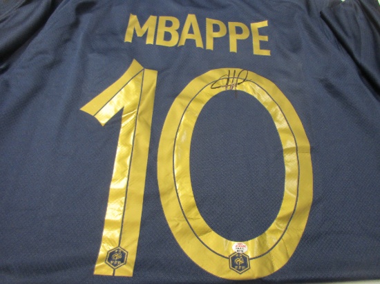 Kylian Mbappe of the France signed autographed soccer jersey PAAS COA 716