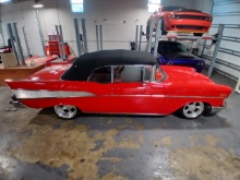 1957 Chevrolet Bel-Air Convertable - Red & White