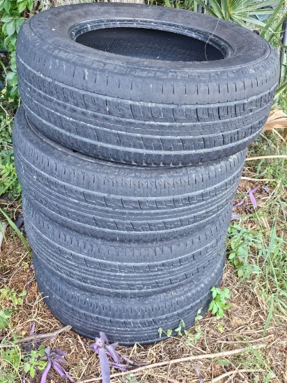 (4) Gladiator P265/65R18 114T Tires