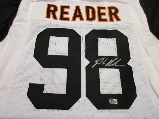 DJ Reader of the Cincinnati Bengals signed autographed jersey Beckett Sticker COA 849