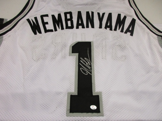 Victor Webanyama of the San Antonio Spurs signed autographed basketball jersey PAAS COA 220