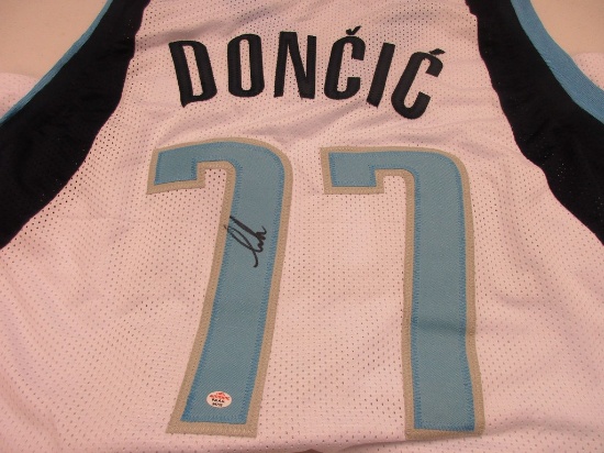Luka Doncic of the Dallas Mavericks signed autographed basketball jersey PAAS COA XXX