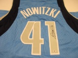 Dirk Nowitzki of the Dallas Mavericks signed autographed basketball jersey PAAS COA 682