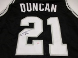 Tim Duncan of the San Antonio Spurs signed autographed basketball jersey PAAS COA 641