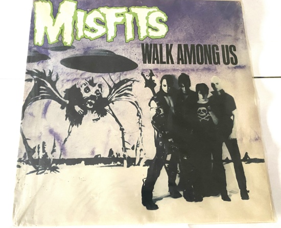 1988 Reissue    The Misfits -  Walk Among Us