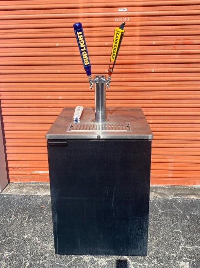 Draft Beer Cooler with all Hoses, Taps and Leads