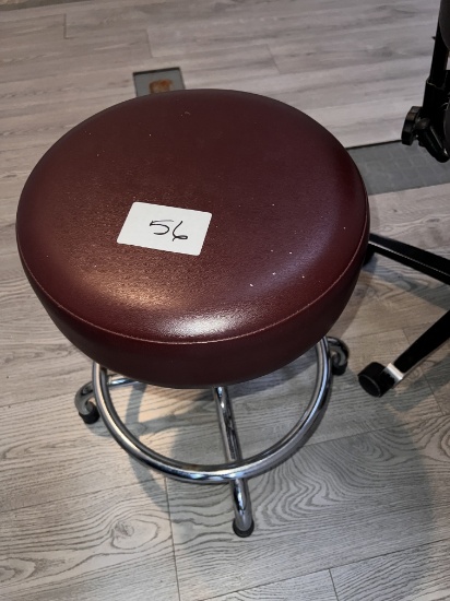 Operator Stool with 5 Star Base