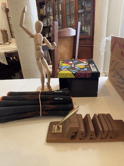 Britto Box, Wood Figure & Accessories