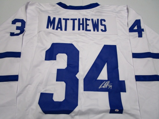 Auston Matthews of the Toronto Maple Leafs signed autographed hockey jersey PAAS COA 023
