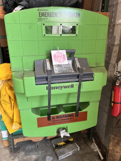 Honeywell Emergency Pure Flow Eyewash,, #1000