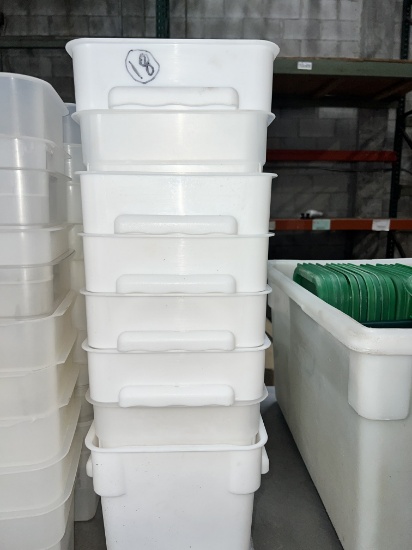Cambro Containers 7.5 Size with Lids
