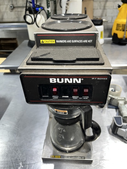 Bunn Coffee Maker Pour Thru with (2) Warmersm #VP-17