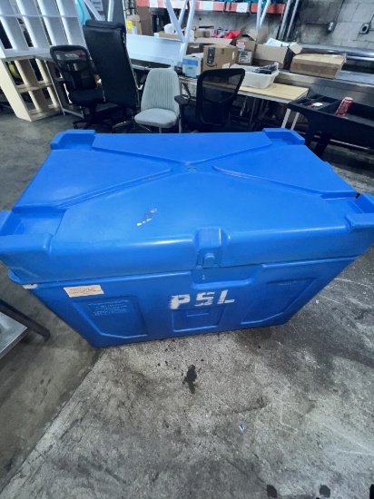 Thermasafe, #HR11P3-LC Insulated Container, 43" X 27" X 40"
