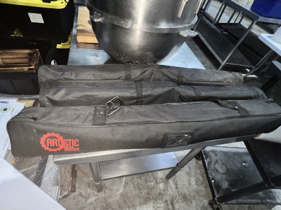 Projector Screens I Carrying Cases