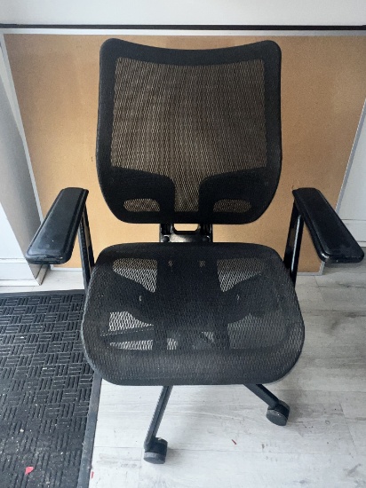 Assorted Office Chairs