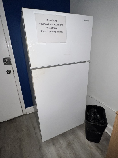 Americana Residential Type Refrigerator (upstairs)