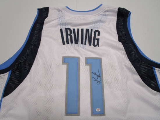 Kyrie Irving of the Dallas Mavericks signed autographed basketball jersey PAAS COA 925