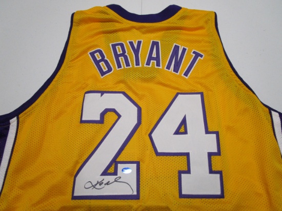 Kobe Bryant of the LA Lakers signed autographed #24 basketball jersey TAA COA 479