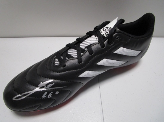 Leo Messi of Barcelona signed autographed soccer shoe PAAS COA 434
