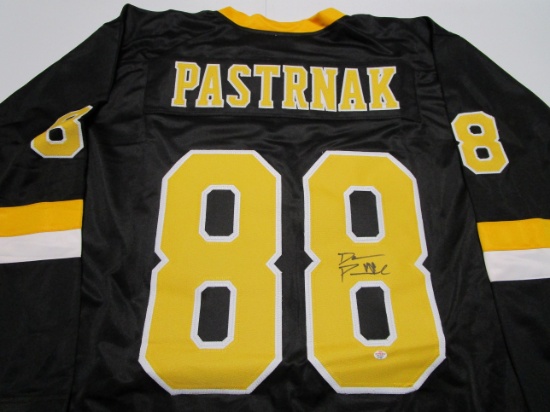 David Pastrnak of the Boston Bruins signed autographed hockey jersey PAAS COA 587