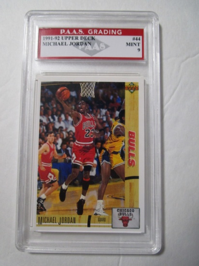 Michael Jordan Bulls 1991-92 Upper Deck #44 graded PAAS Mint 9