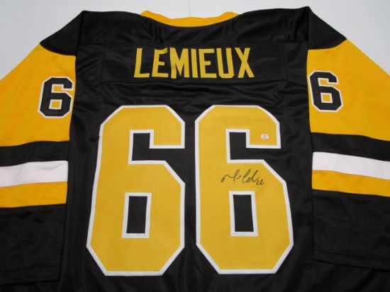 Mario Lemieux of the Pittsburgh Penguins signed autographed hockey jersey PAAS COA 530