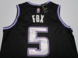 De'Aaron Fox of the Sacramento Kings signed autographed basketball jersey PAAS COA 215