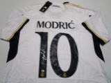 Luka Modric of Real Madrid signed autographed soccer jersey PAAS COA 585