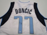 Luca Doncic of the Dallas Mavericks signed autographed basketball jersey PAAS COA 627
