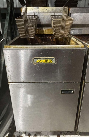 Anets 70lbs Natural Gas Fryer w. Baskets