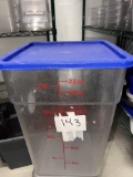 22 Quart Cambro Bins with Lids