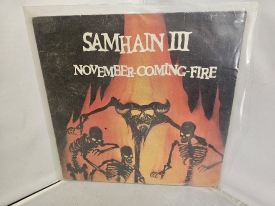 Samhain 3 (1,986) February First Press - "November - Coming - Fire"