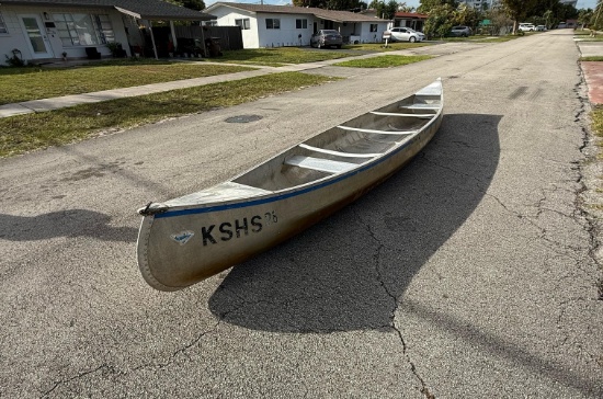 2011 17' Canoe Aluminum 3-Person Fishing Boat