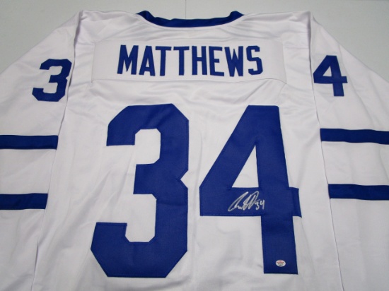 Auston Matthews of the Toronto Maple Leafs signed autographed hockey jersey PAAS COA 021