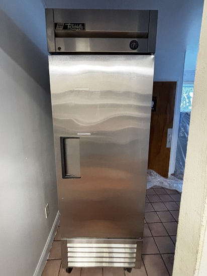 Zachary's Restaurant Auction - Cape Canaveral