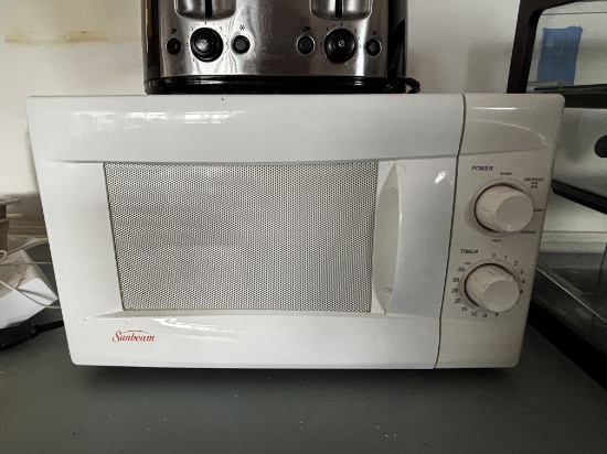Sunbeam Residential Microwave