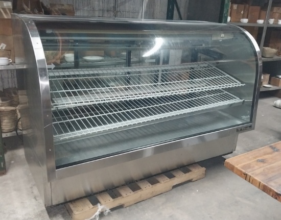 True 6 ft Deli Case -TCGG-72-S