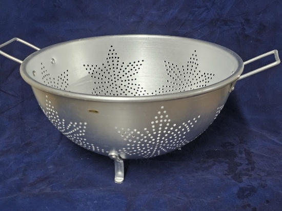 BRAND NEW S/S Colanders