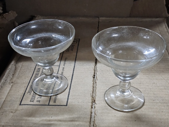 BRAND NEW8oz Acrylic Coupette