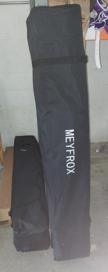 Meyfrox 10 x 10 ft tent with carrying case