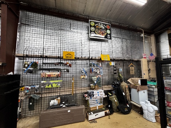 Wall Mounting Grid Rack Display
